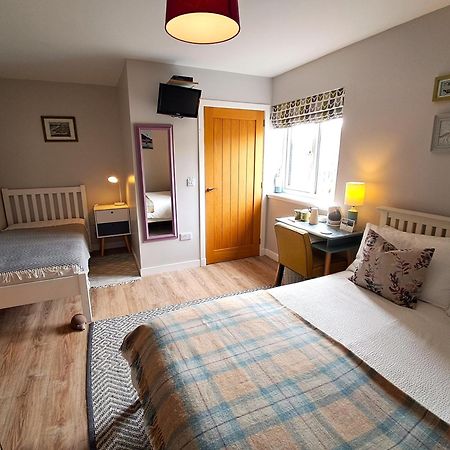 An Cois Na Mara Bed & Breakfast Laide Exterior photo